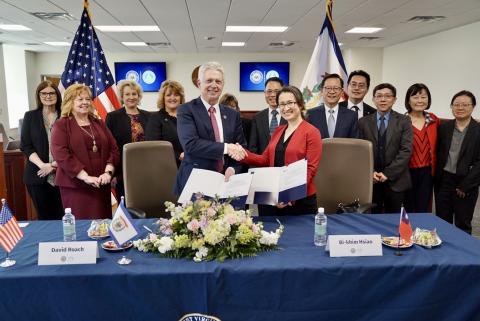 Taiwan MOU signing